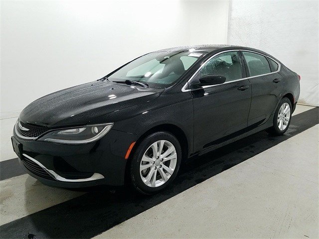 2017 Chrysler 200 Limited 4dr Car Near Nashville Hn503282 Pre Owned 2017 Chrysler 200 Limited
