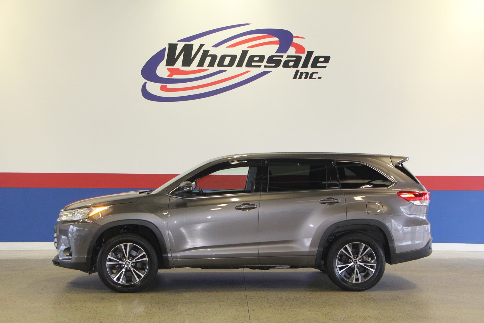 Toyota Highlander Owners Manual: Aux portusb port Toyota Highlander Owners Manual: Aux portusb port
